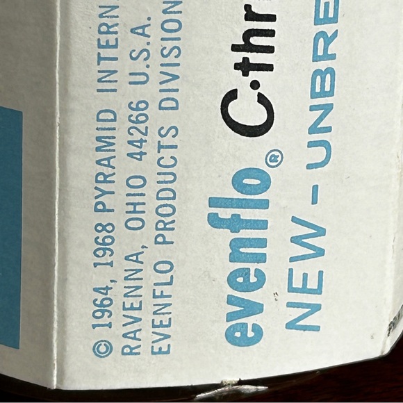 Three Vintage evenflo Baby Bottle Nursing Units (2 With Original Packaging) - Picture 10 of 13